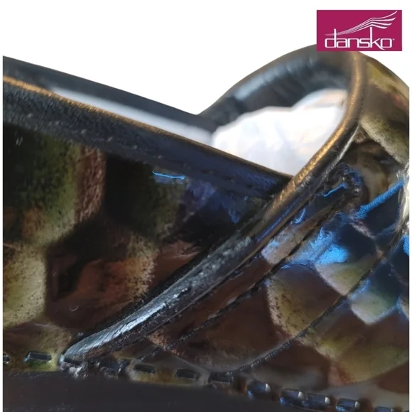 DANSKO Professional Tiger’s Eye Snakeskin Emerald Green Clogs Slip On Size 9.5 - Picture 4 of 7